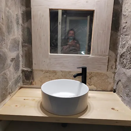 Pequena Casa Cerca De Mikonos Ciudad דירה