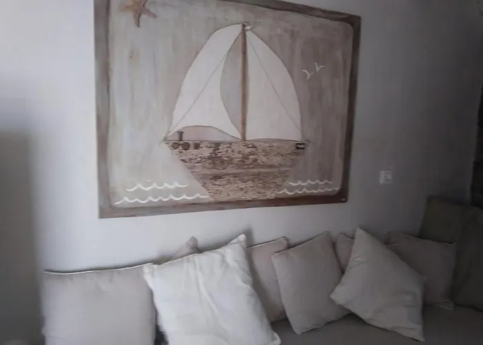 Pequena Casa Cerca De Mikonos Ciudad *