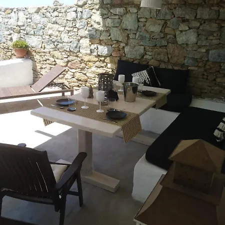 Apartment Pequena Casa Cerca De Mikonos Ciudad