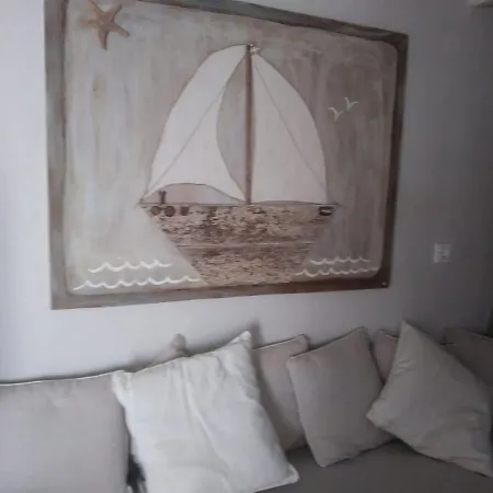 Pequena Casa Cerca De Mikonos Ciudad *
