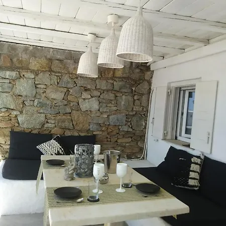 Pequena Casa Cerca De Mikonos Ciudad *